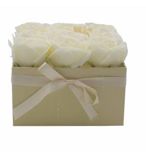 Caja de Regalo - Flor de Jabón 9 Rosas Crema - cuadrado