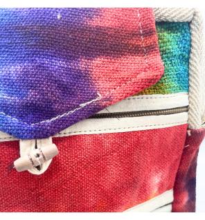 Bolso bandolera de cáñamo teñido con 2 cremalleras y solapa