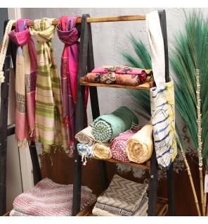 Perchero y estantes para ropa Triángulo