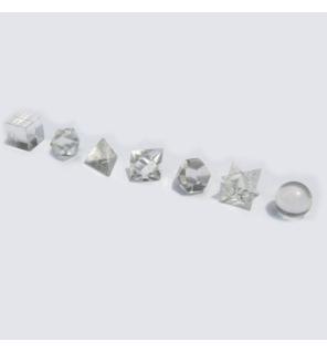 Juego geométrico de siete piezas de cristal